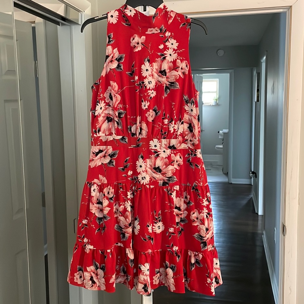 Like New Elle Red Floral Dress, Halter Top with Tie and Keyhole in Back; Size L